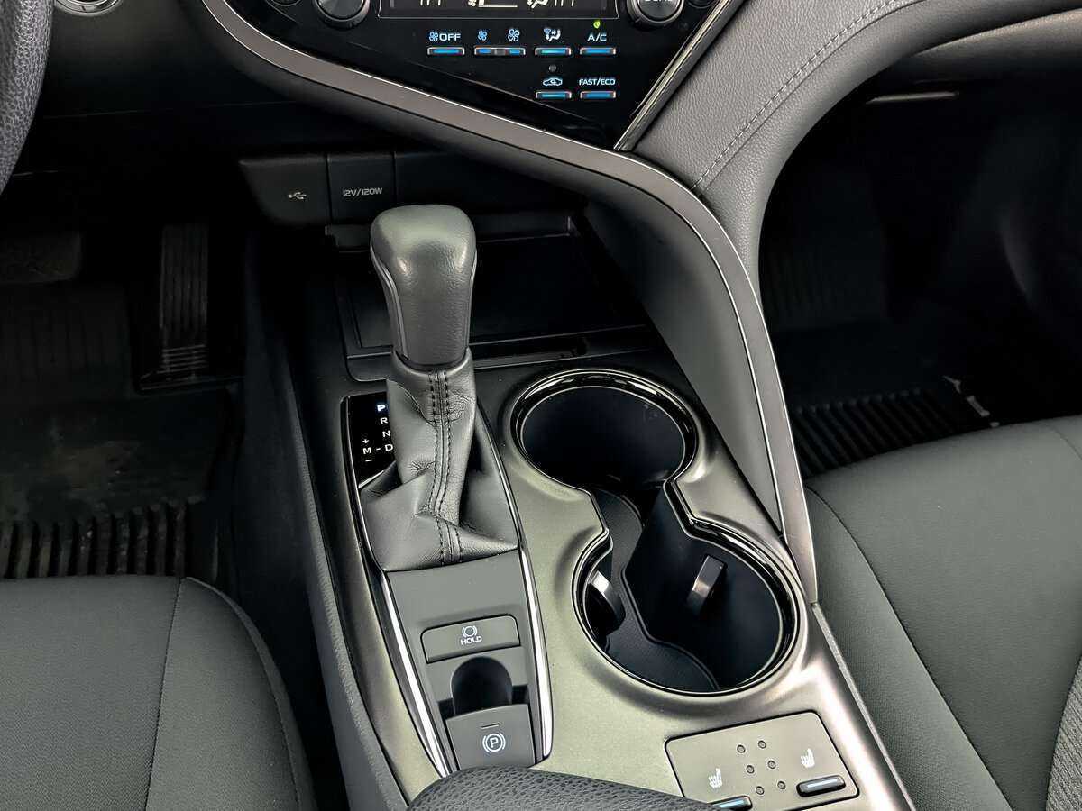 Купить Toyota Camry с пробегом. Фото: #22