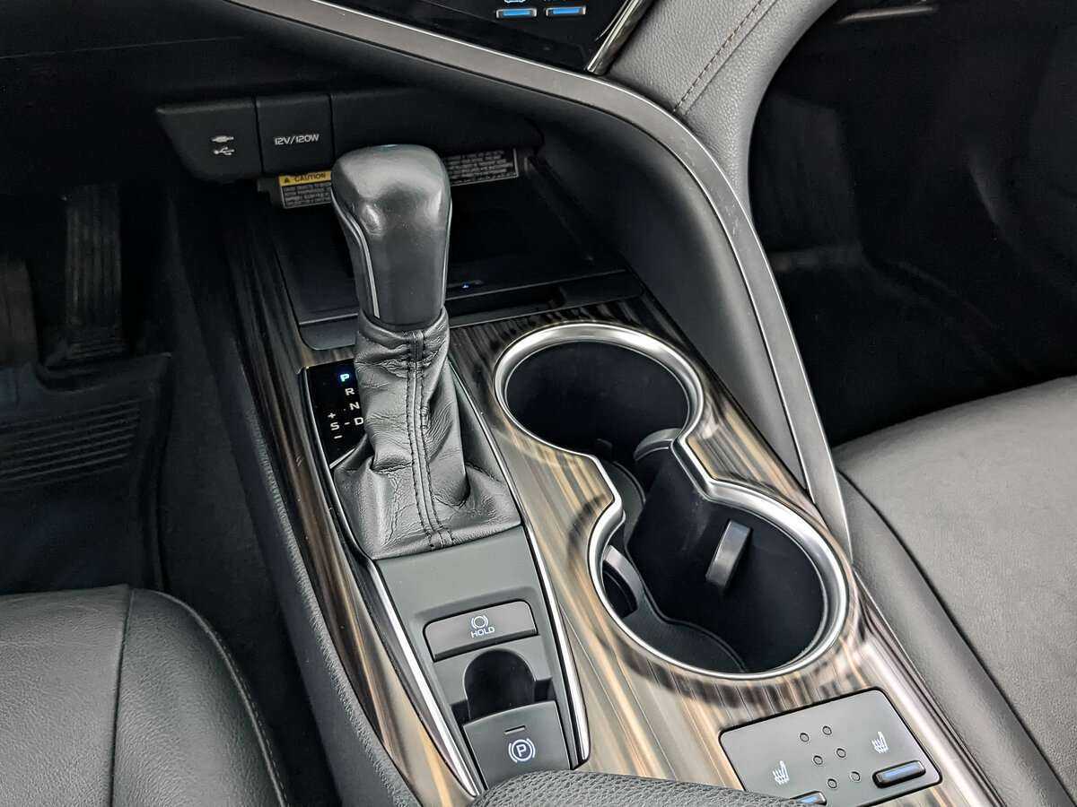 Купить Toyota Camry с пробегом. Фото: #22