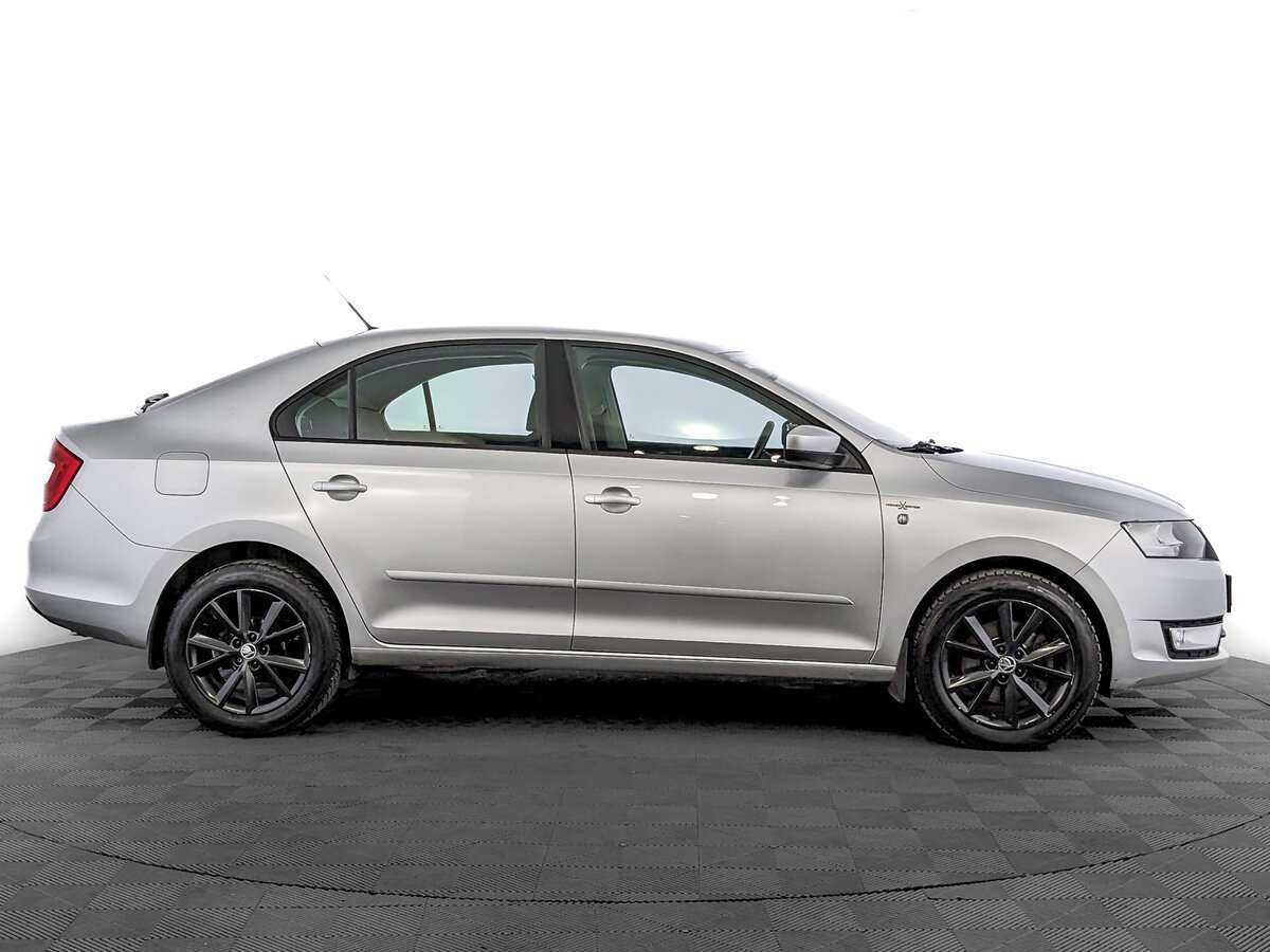 Купить Skoda Rapid с пробегом. Фото: #2