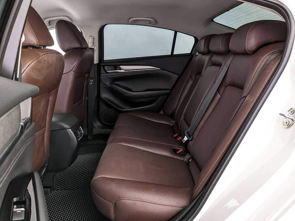 Купить Mazda 6 с пробегом. Фото: #13