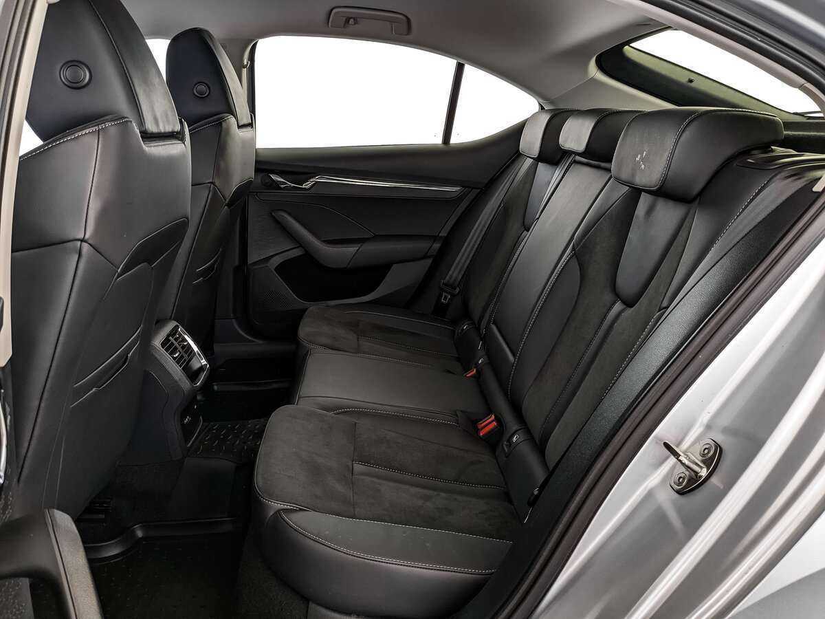 Купить Skoda Octavia с пробегом. Фото: #12