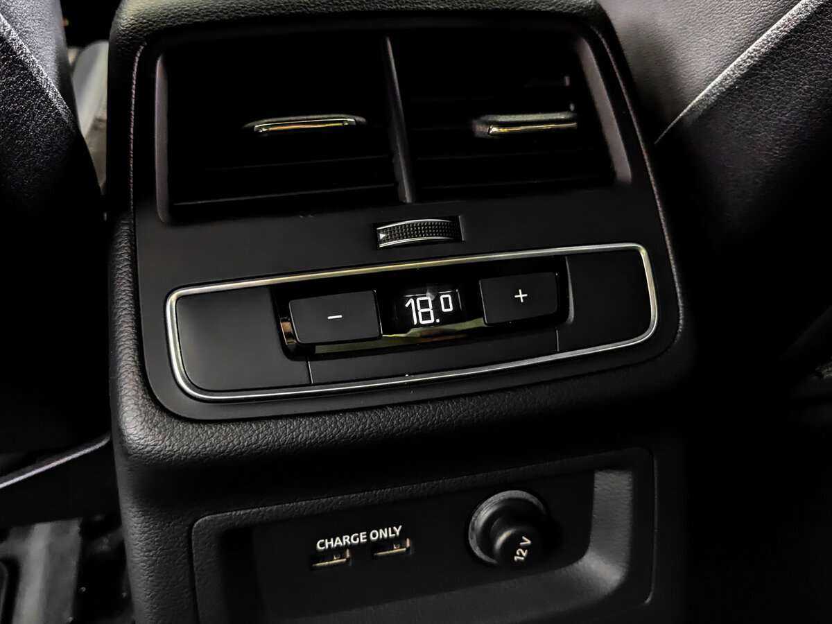 Купить Audi A4 с пробегом. Фото: #23