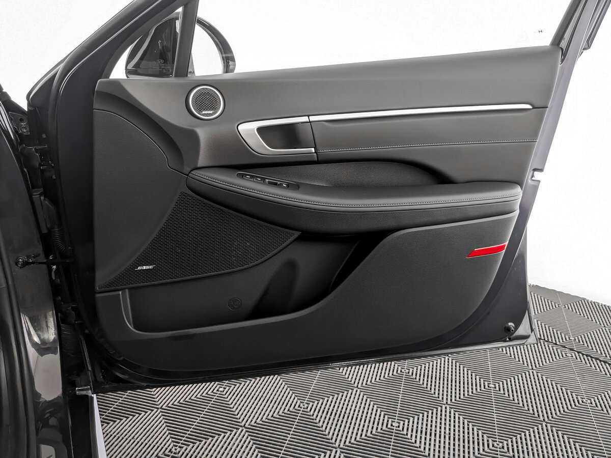 Купить Hyundai Sonata с пробегом. Фото: #19