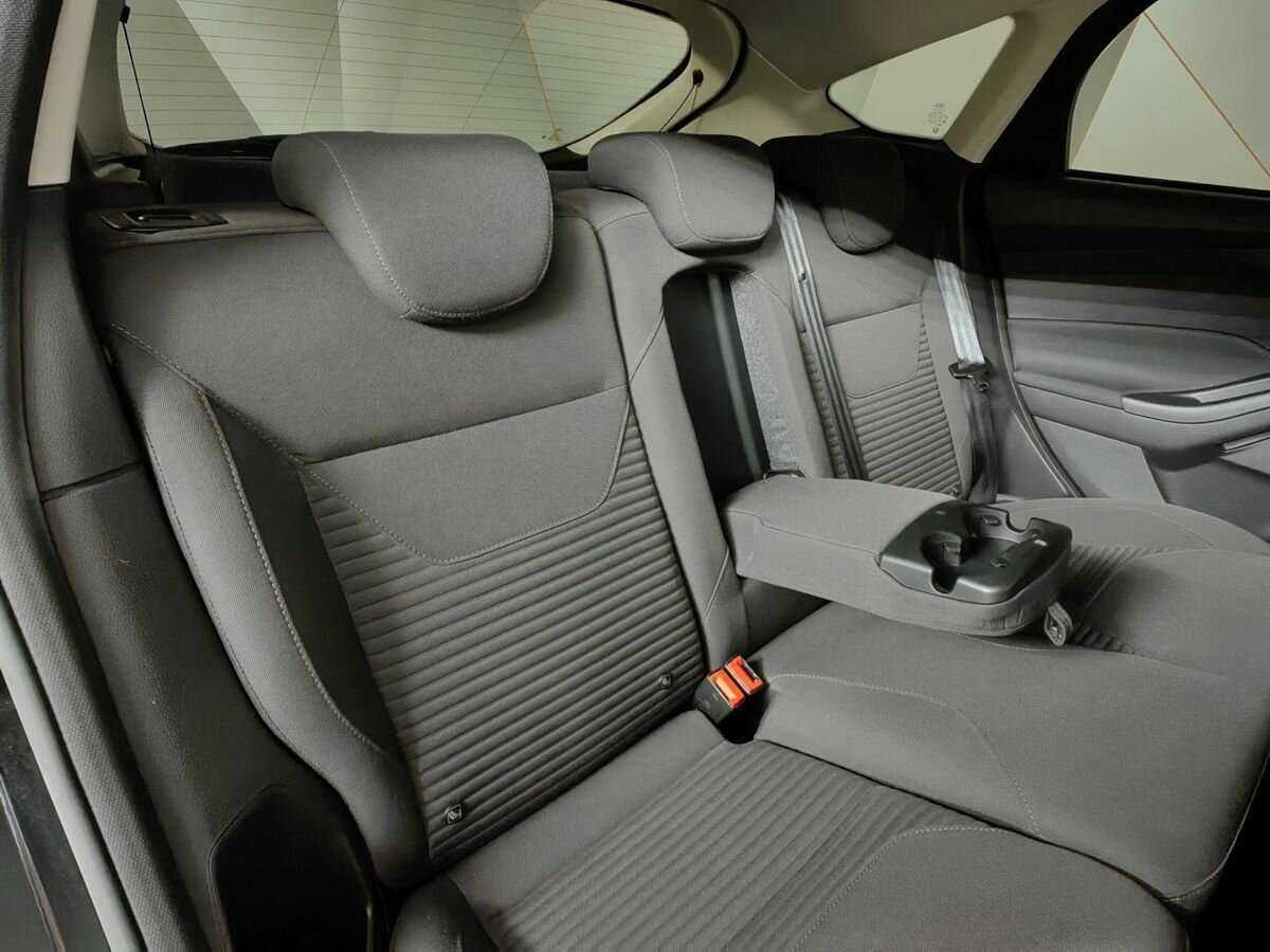 Купить Ford Focus с пробегом. Фото: #11