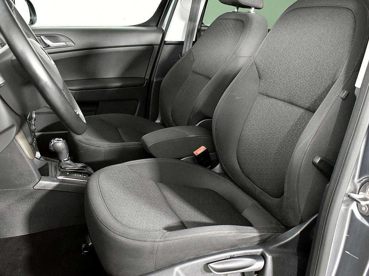 Купить Skoda Yeti с пробегом. Фото: #9