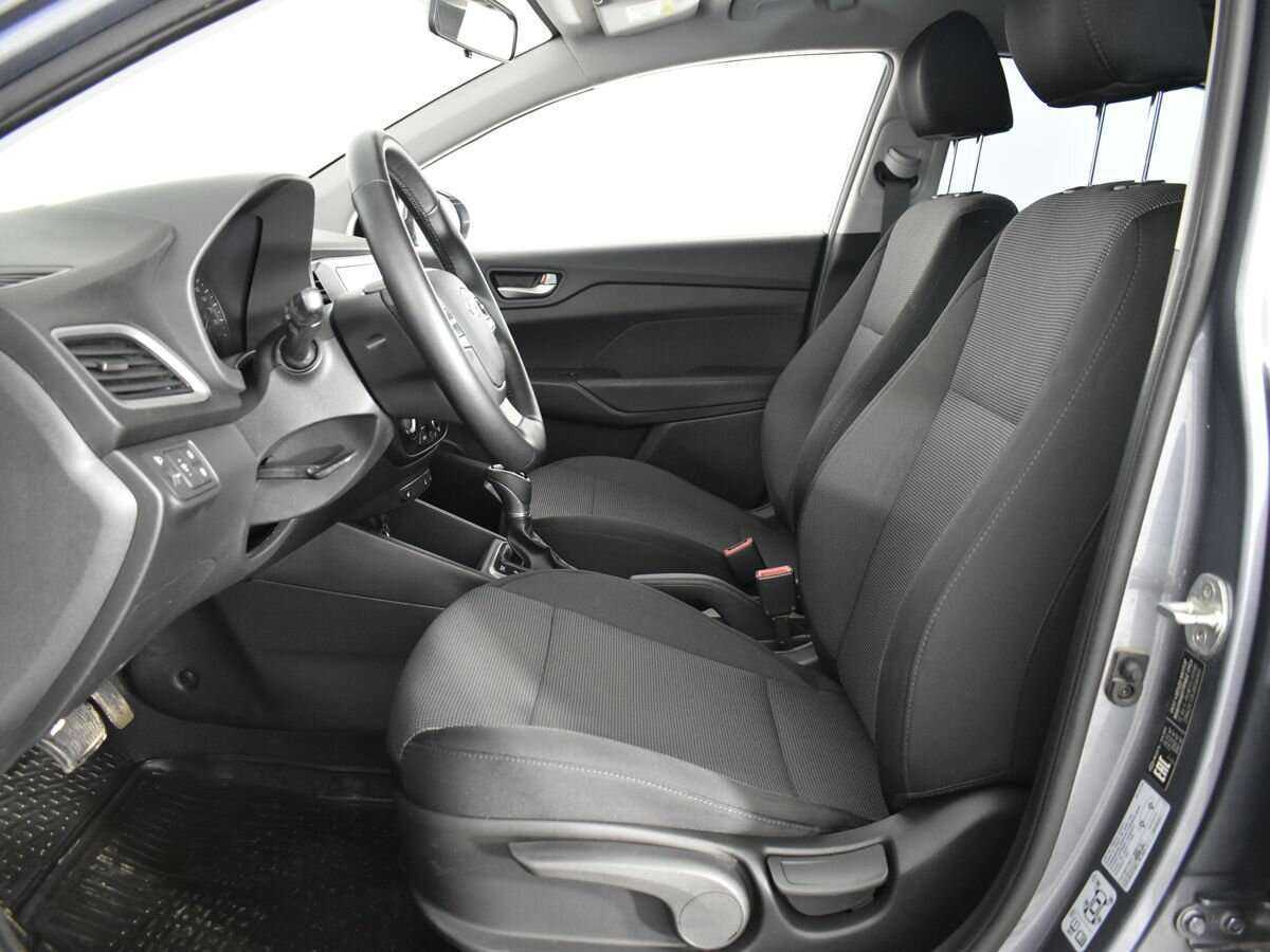 Купить Hyundai Solaris с пробегом. Фото: #7