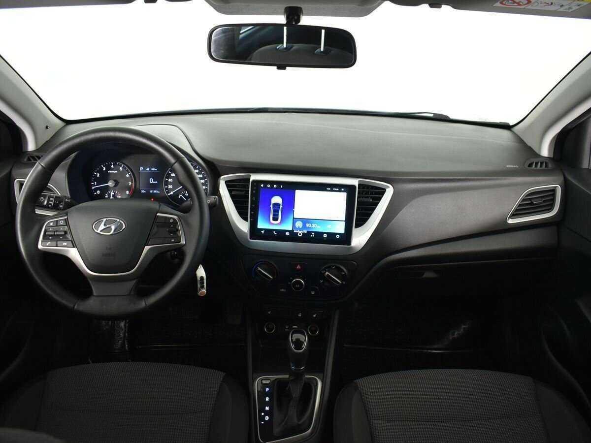 Купить Hyundai Solaris с пробегом. Фото: #8