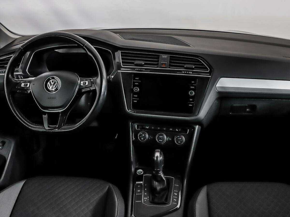 Купить Volkswagen Tiguan с пробегом. Фото: #12