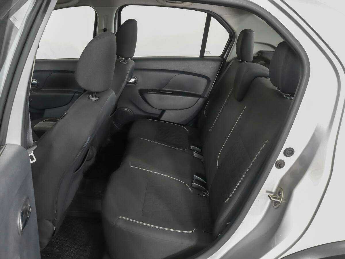 Купить Renault Logan с пробегом. Фото: #9