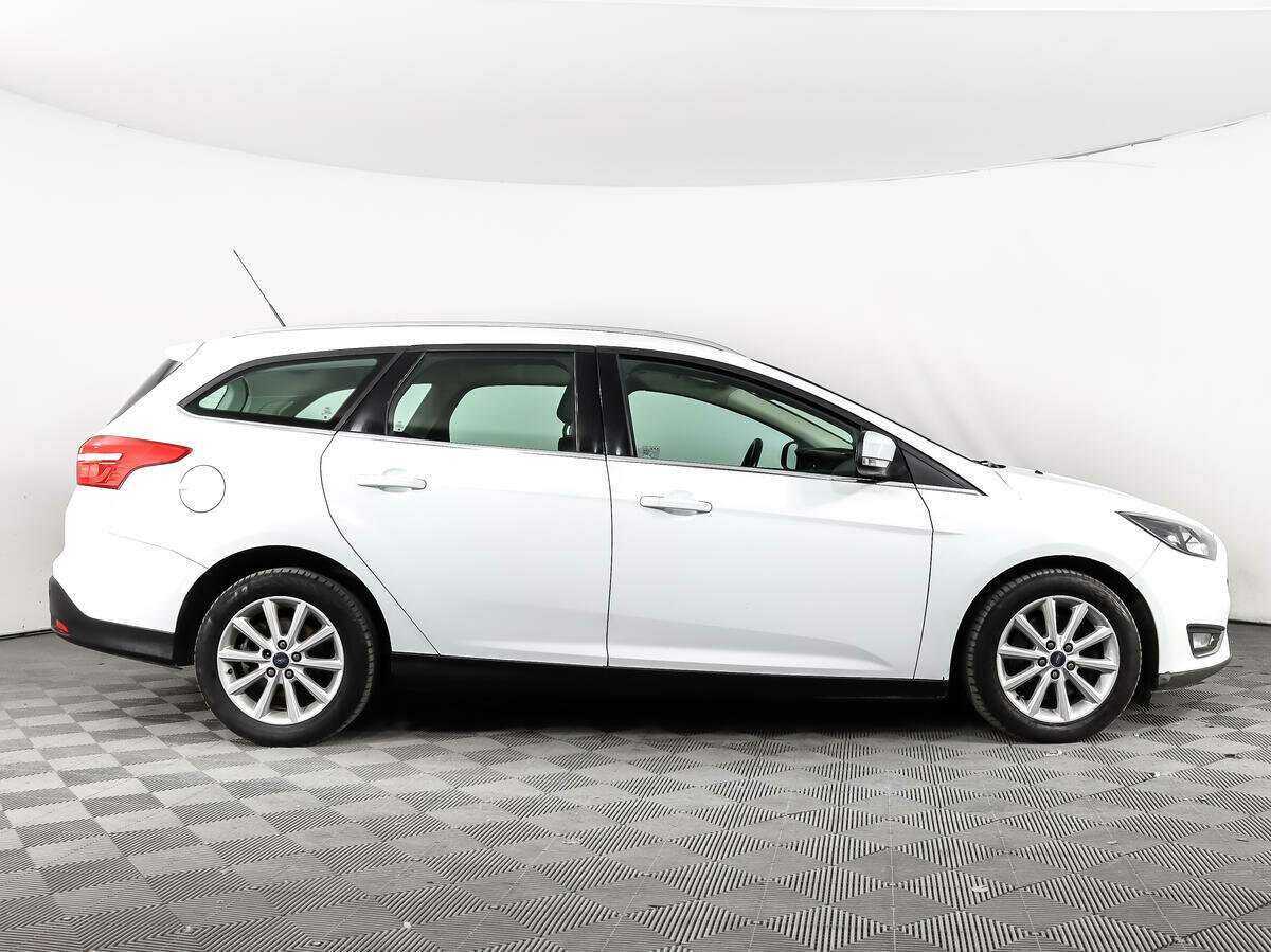 Купить Ford Focus с пробегом. Фото: #3
