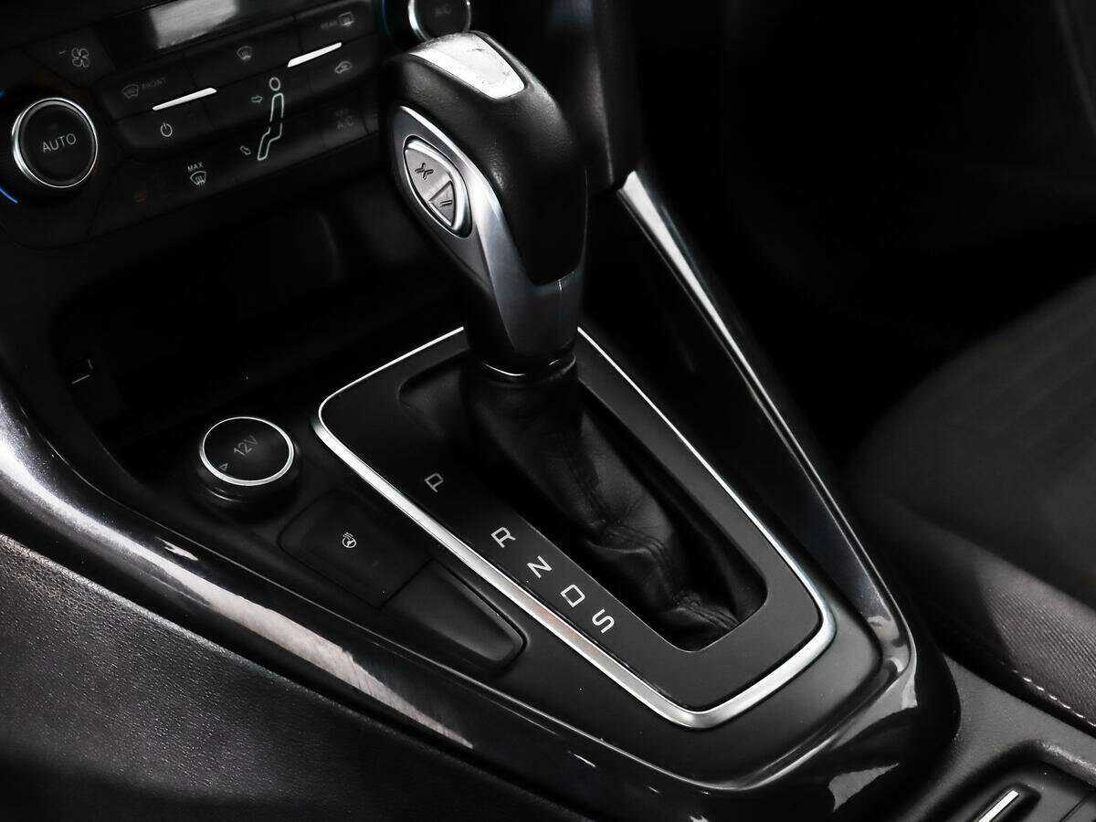 Купить Ford Focus с пробегом. Фото: #9
