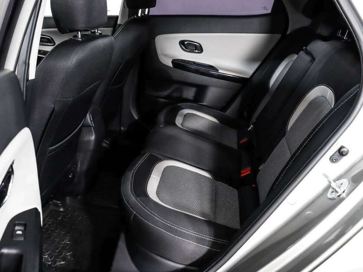 Купить Kia Ceed с пробегом. Фото: #8