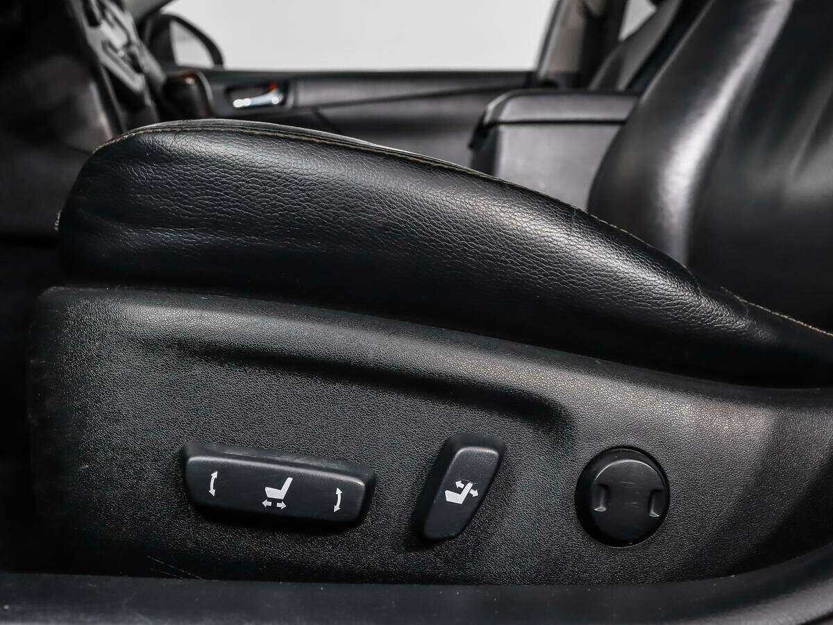 Купить Toyota Camry с пробегом. Фото: #9