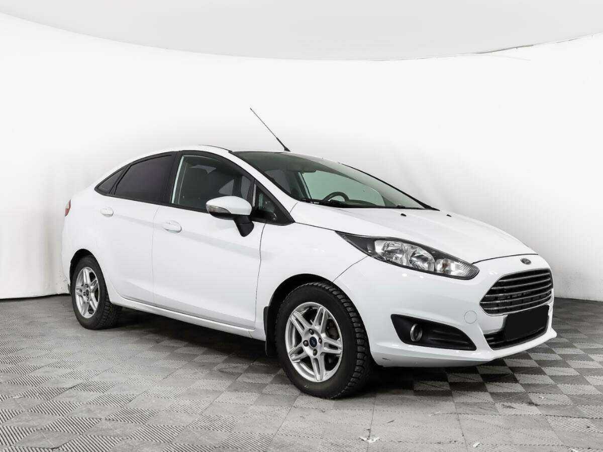 Купить Ford Fiesta с пробегом. Фото: #2