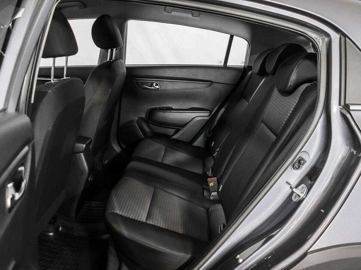 Купить Kia Rio с пробегом. Фото: #9