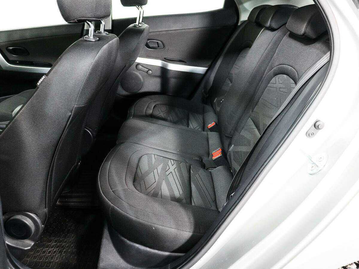 Купить Kia Ceed с пробегом. Фото: #9