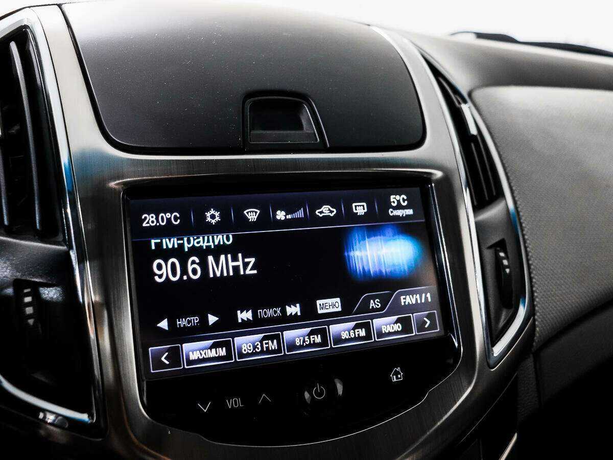 Купить Chevrolet Cruze с пробегом. Фото: #12