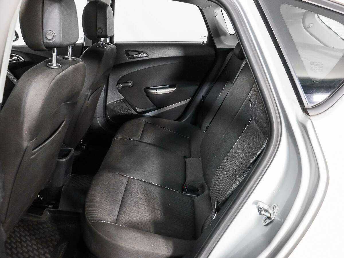 Купить Opel Astra с пробегом. Фото: #9