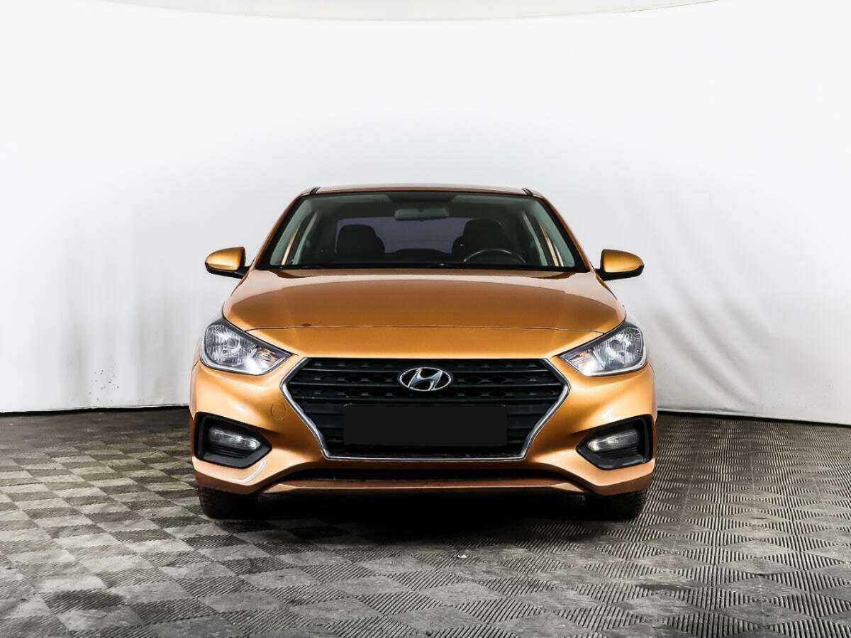 Купить Hyundai Solaris с пробегом. Фото: #1