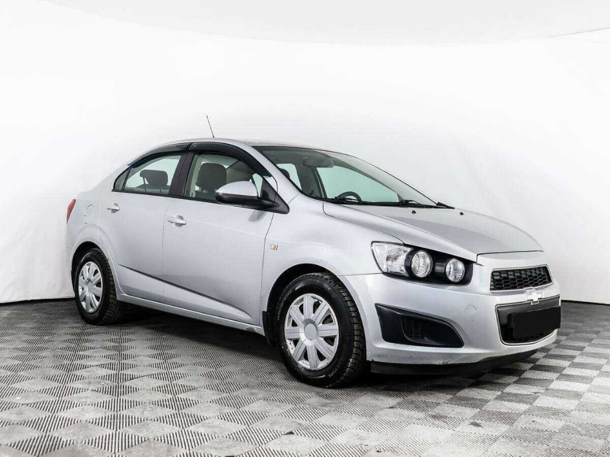 Купить Chevrolet Aveo с пробегом. Фото: #2