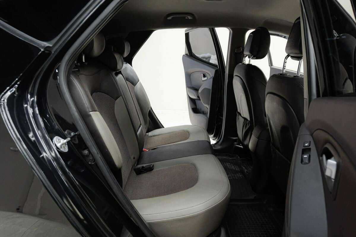Купить Hyundai ix35 с пробегом. Фото: #13
