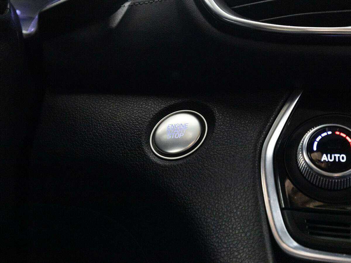Купить Hyundai Santa Fe с пробегом. Фото: #16