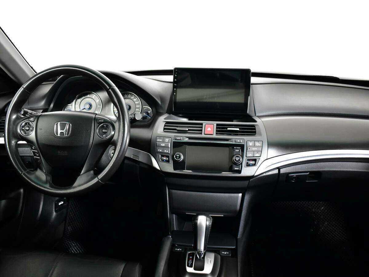 Купить Honda Crosstour с пробегом. Фото: #11