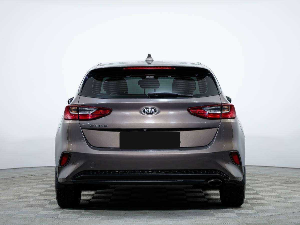 Купить Kia Ceed с пробегом. Фото: #4