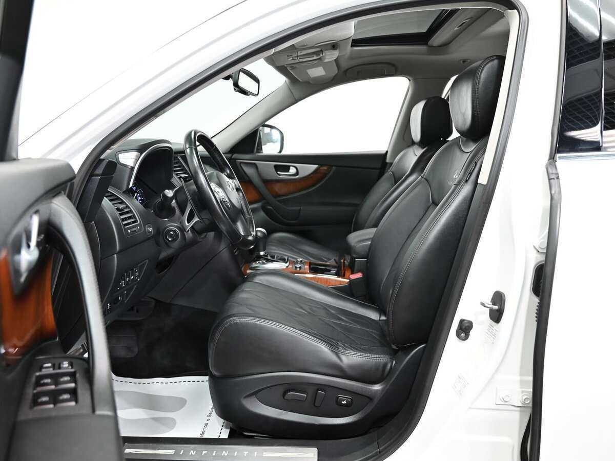 Купить Infiniti FX с пробегом. Фото: #7