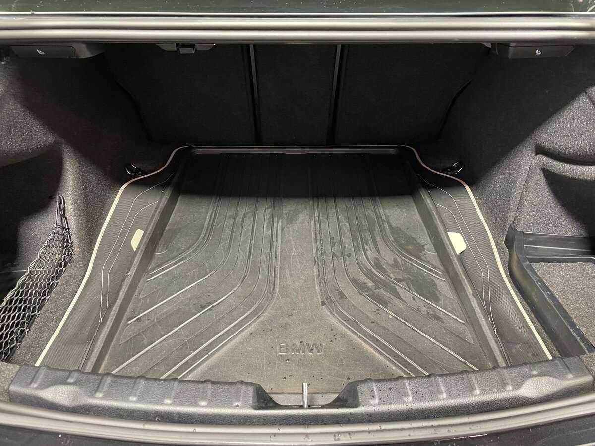 Купить BMW 3 серии с пробегом. Фото: #9