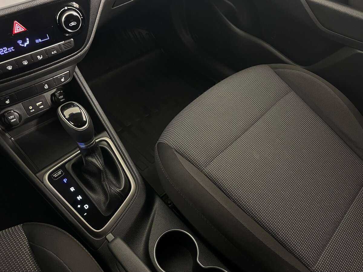 Купить Hyundai Solaris с пробегом. Фото: #13