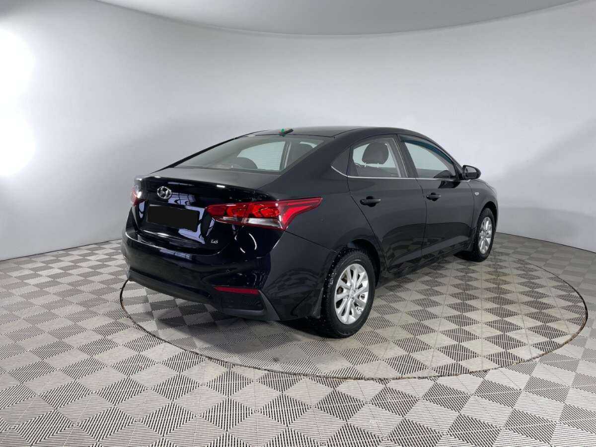 Купить Hyundai Solaris с пробегом. Фото: #3