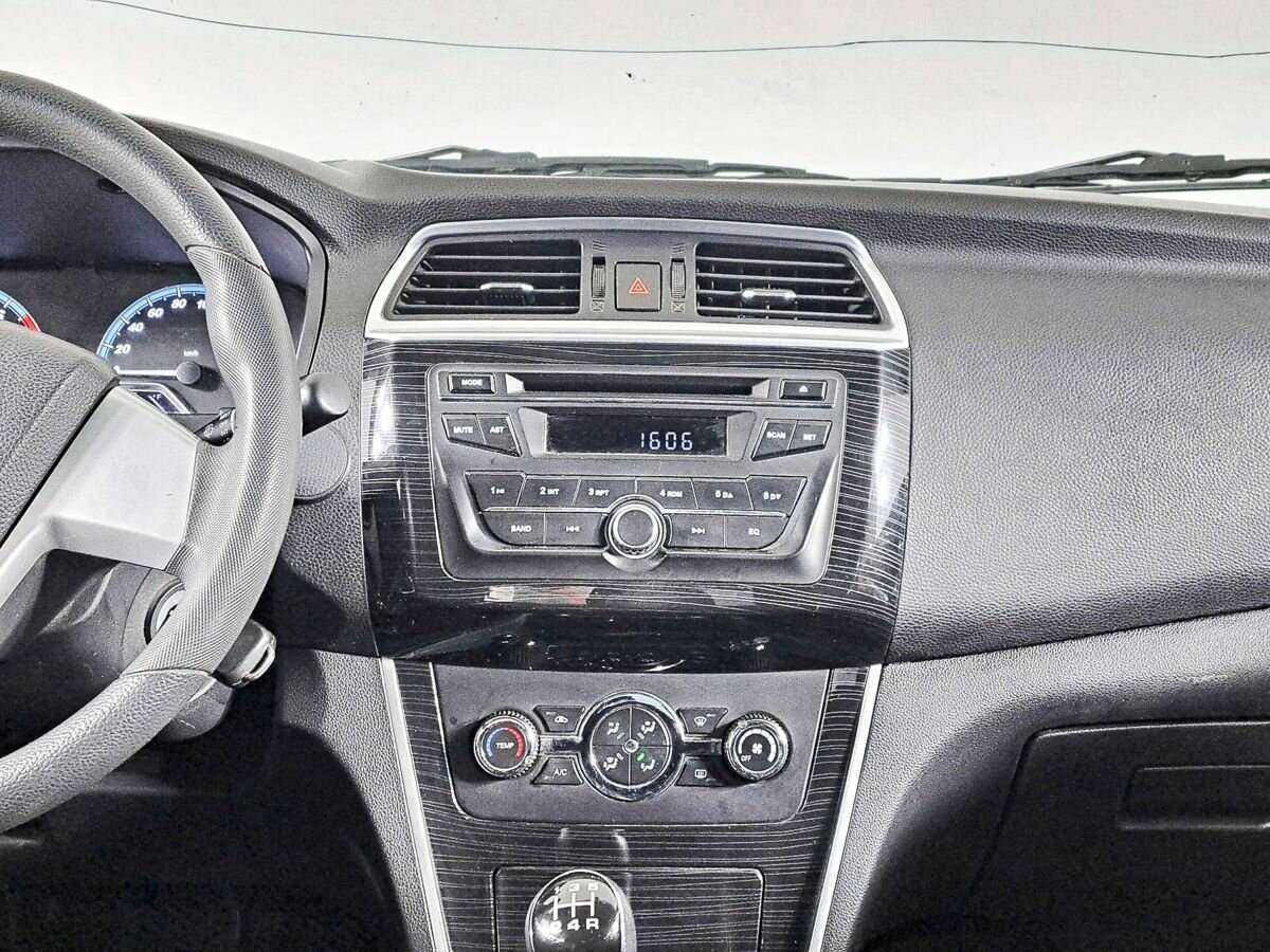 Купить Lifan Solano с пробегом. Фото: #12