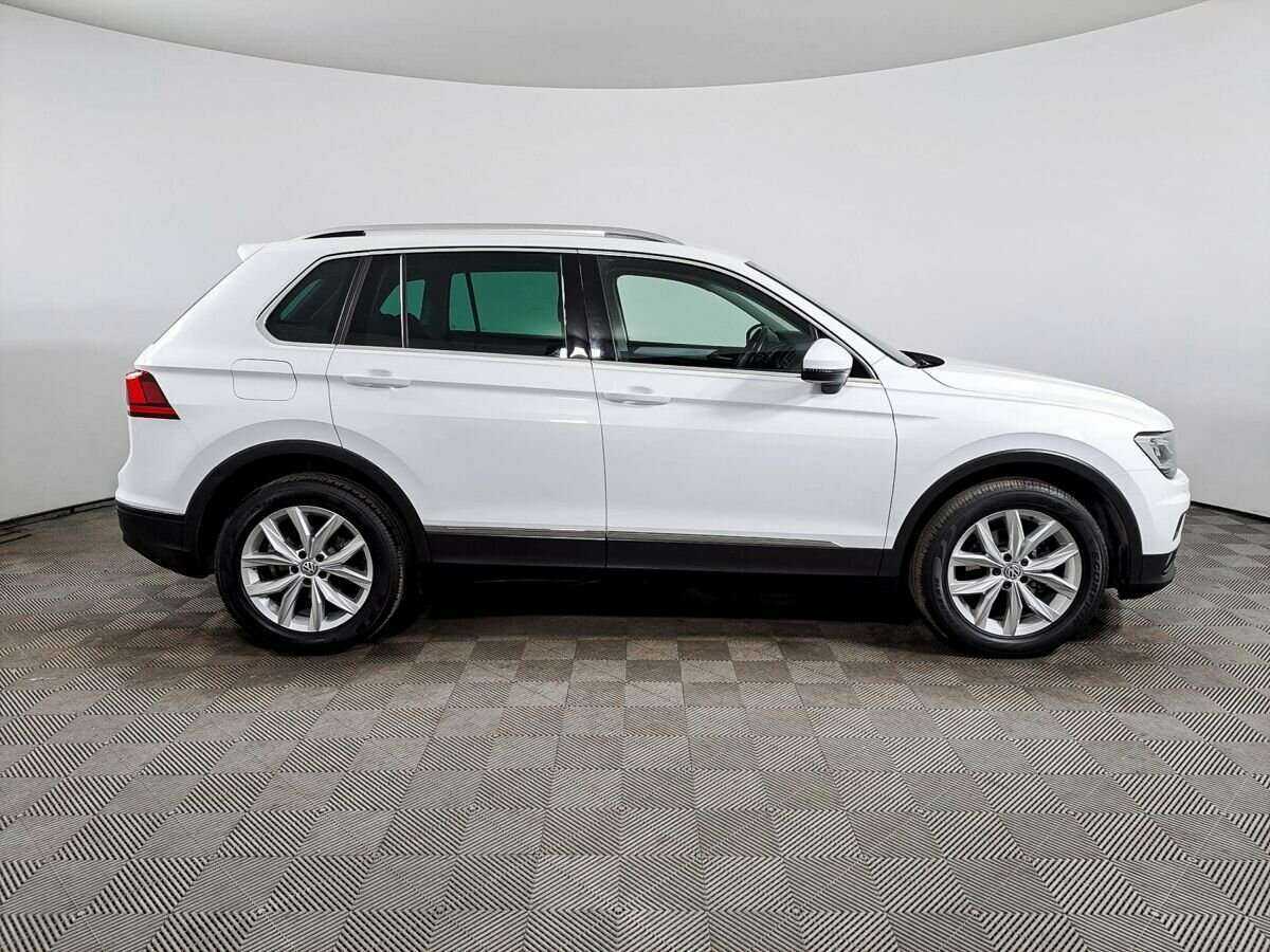 Купить Volkswagen Tiguan с пробегом. Фото: #3