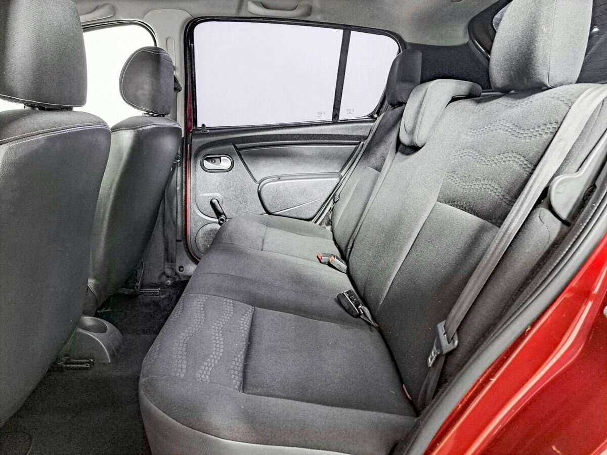 Купить Renault Sandero с пробегом. Фото: #9