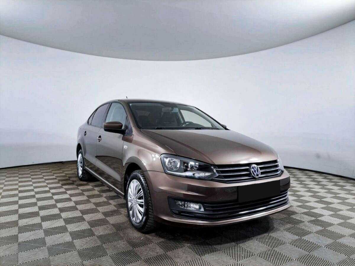 Купить Volkswagen Polo с пробегом. Фото: #2