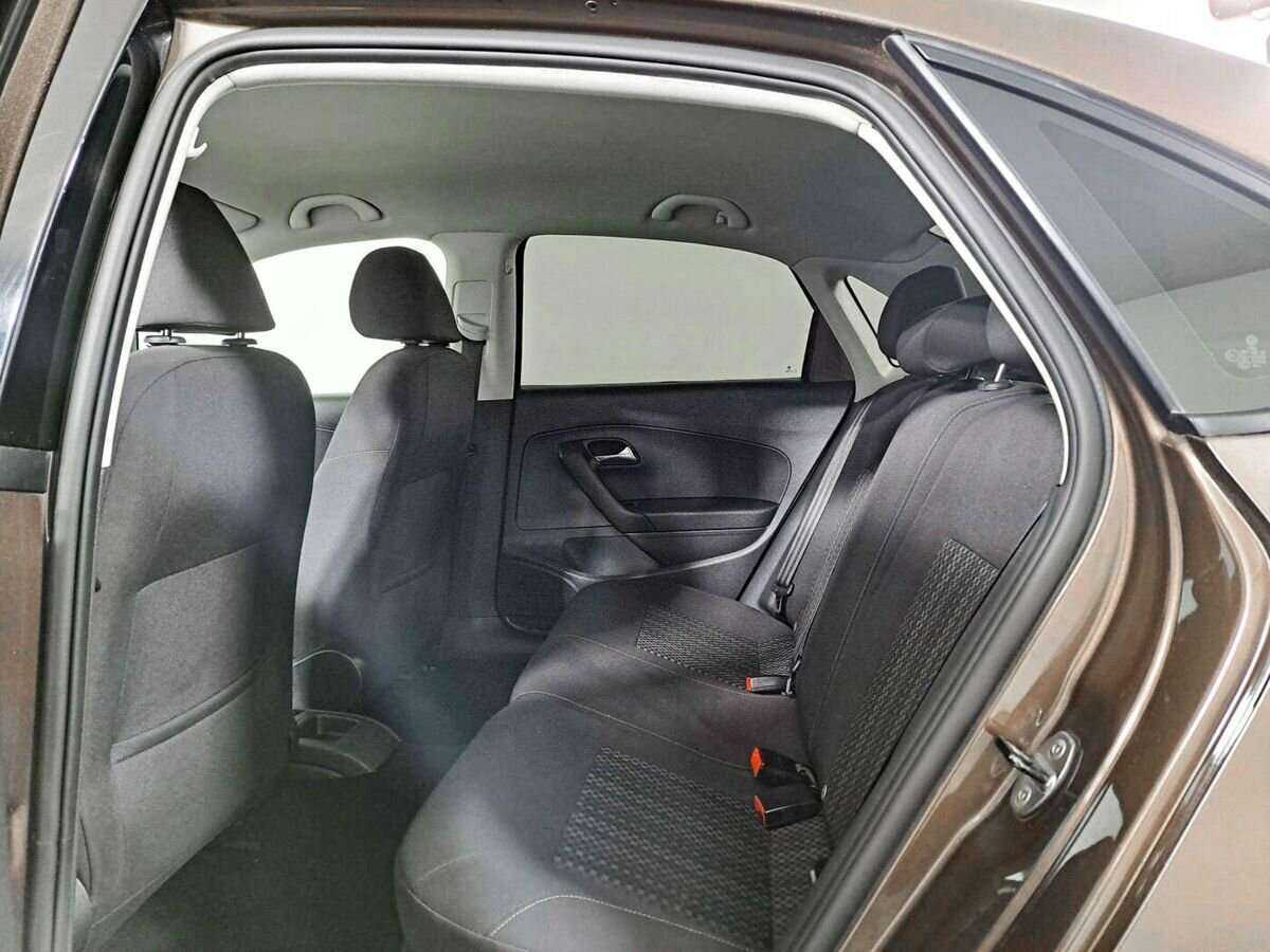 Купить Volkswagen Polo с пробегом. Фото: #9