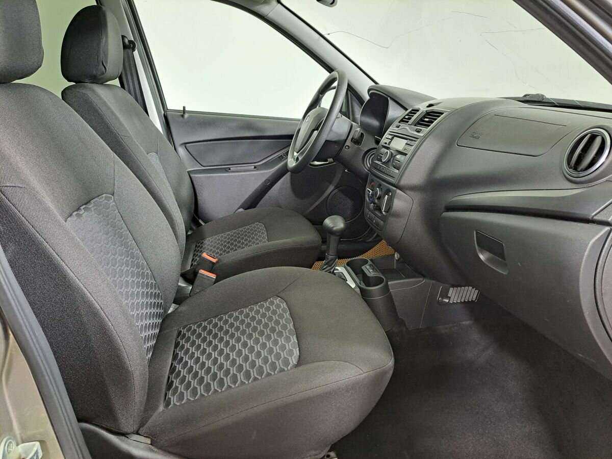 Купить Lada (ВАЗ) Granta с пробегом. Фото: #8