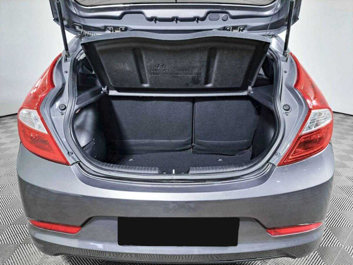 Купить Hyundai Solaris с пробегом. Фото: #9