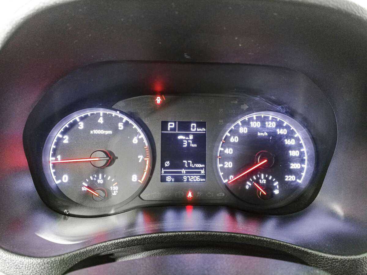 Купить Hyundai Solaris с пробегом. Фото: #10