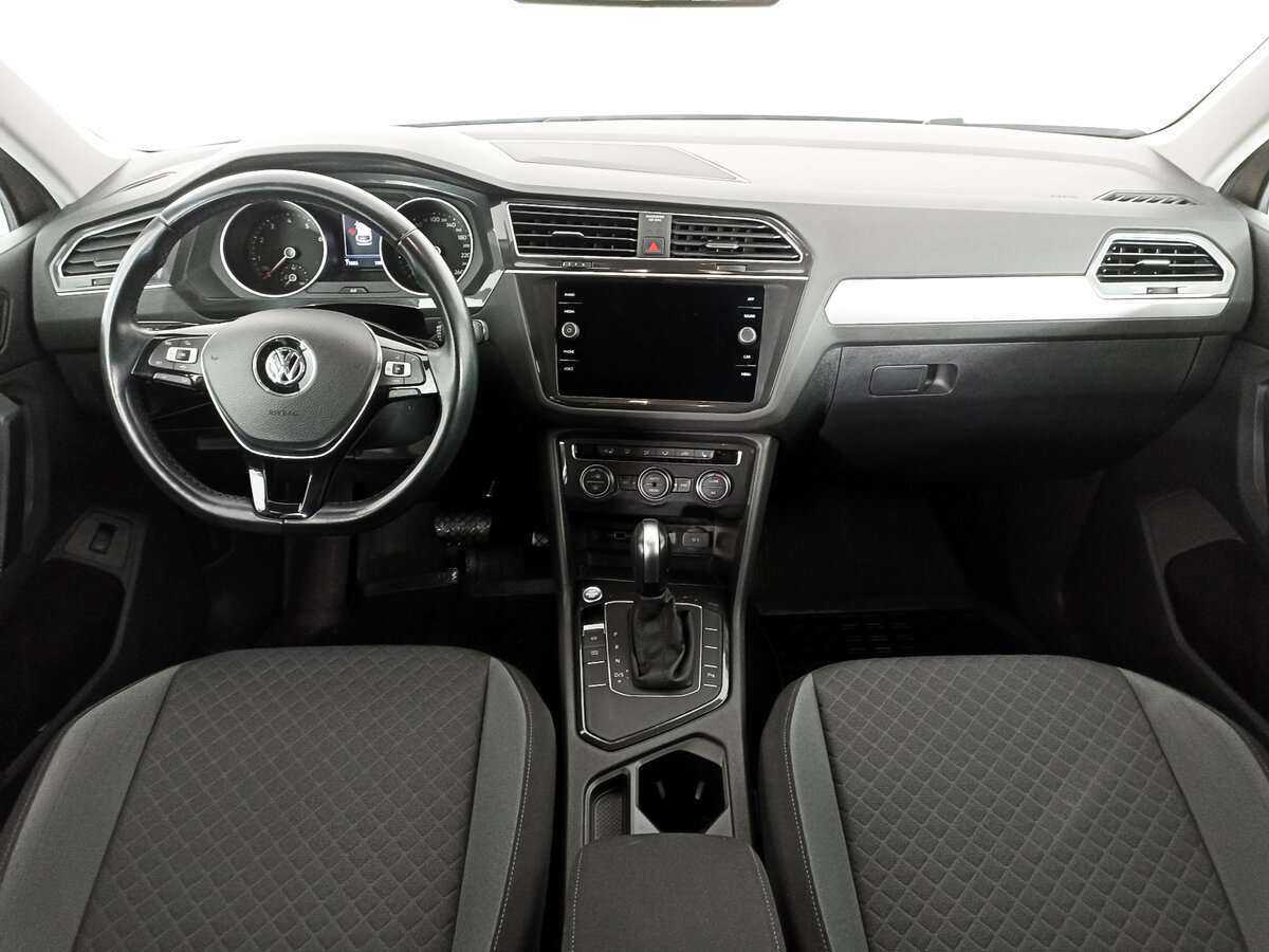 Купить Volkswagen Tiguan с пробегом. Фото: #11