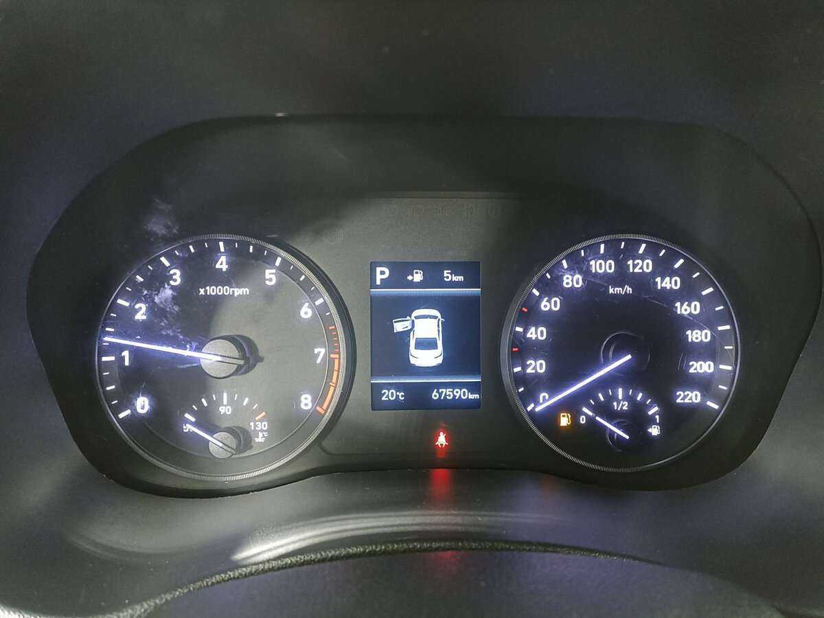 Купить Hyundai Solaris с пробегом. Фото: #10