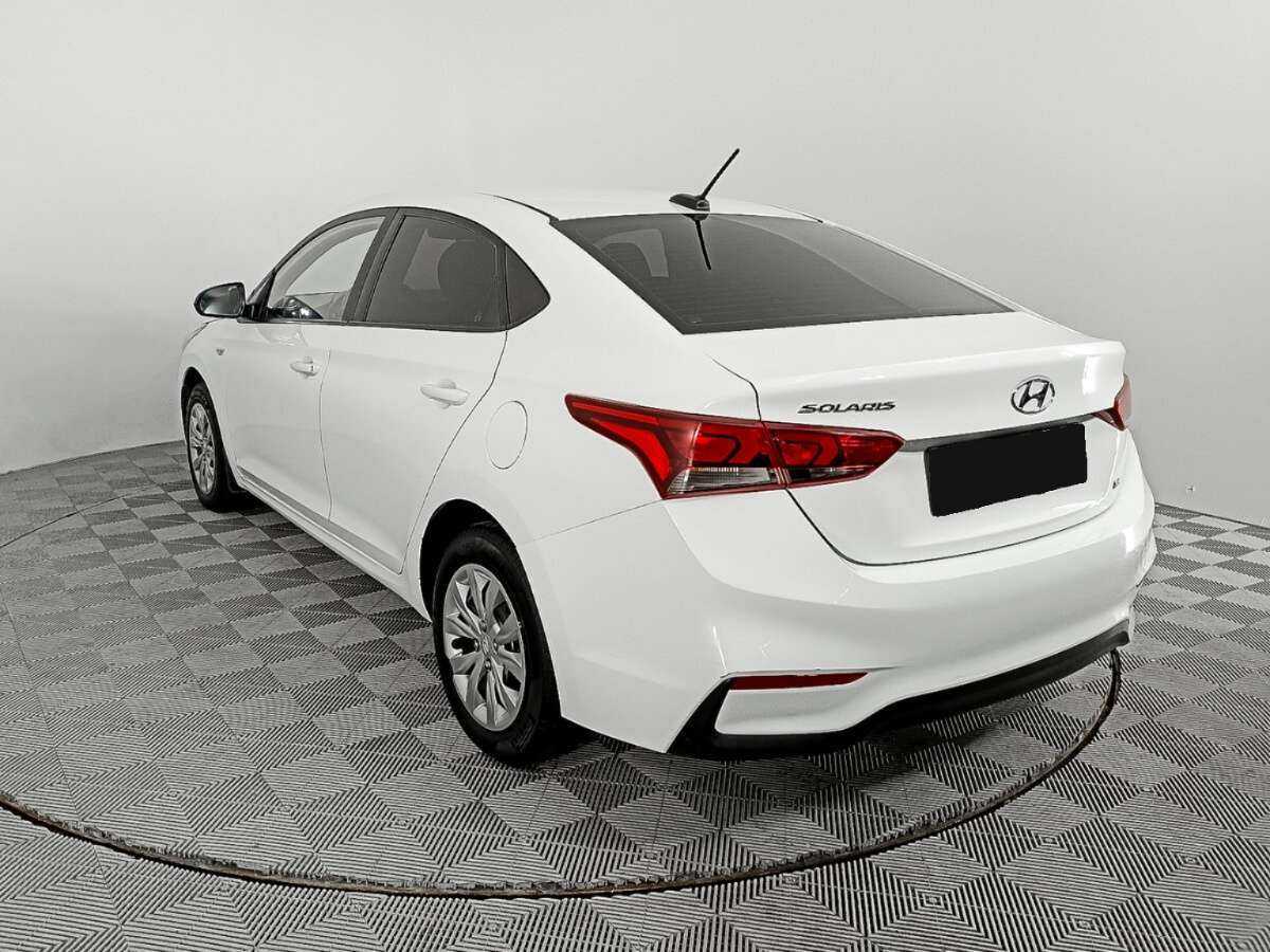 Купить Hyundai Solaris с пробегом. Фото: #6