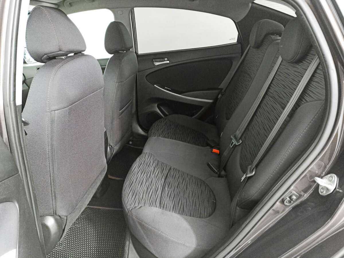 Купить Hyundai Solaris с пробегом. Фото: #11