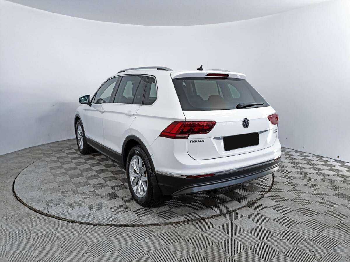 Купить Volkswagen Tiguan с пробегом. Фото: #6