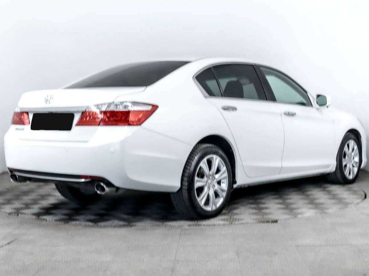Купить Honda Accord с пробегом. Фото: #3