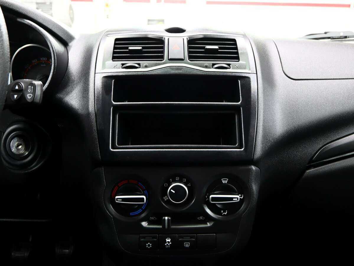 Купить Lada (ВАЗ) Granta с пробегом. Фото: #17