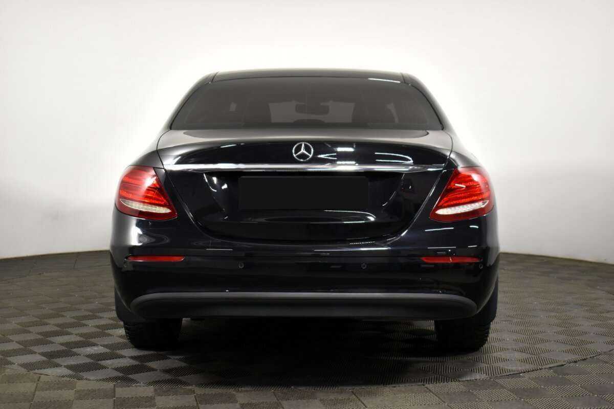 Купить Mercedes-Benz E-Класс с пробегом. Фото: #4