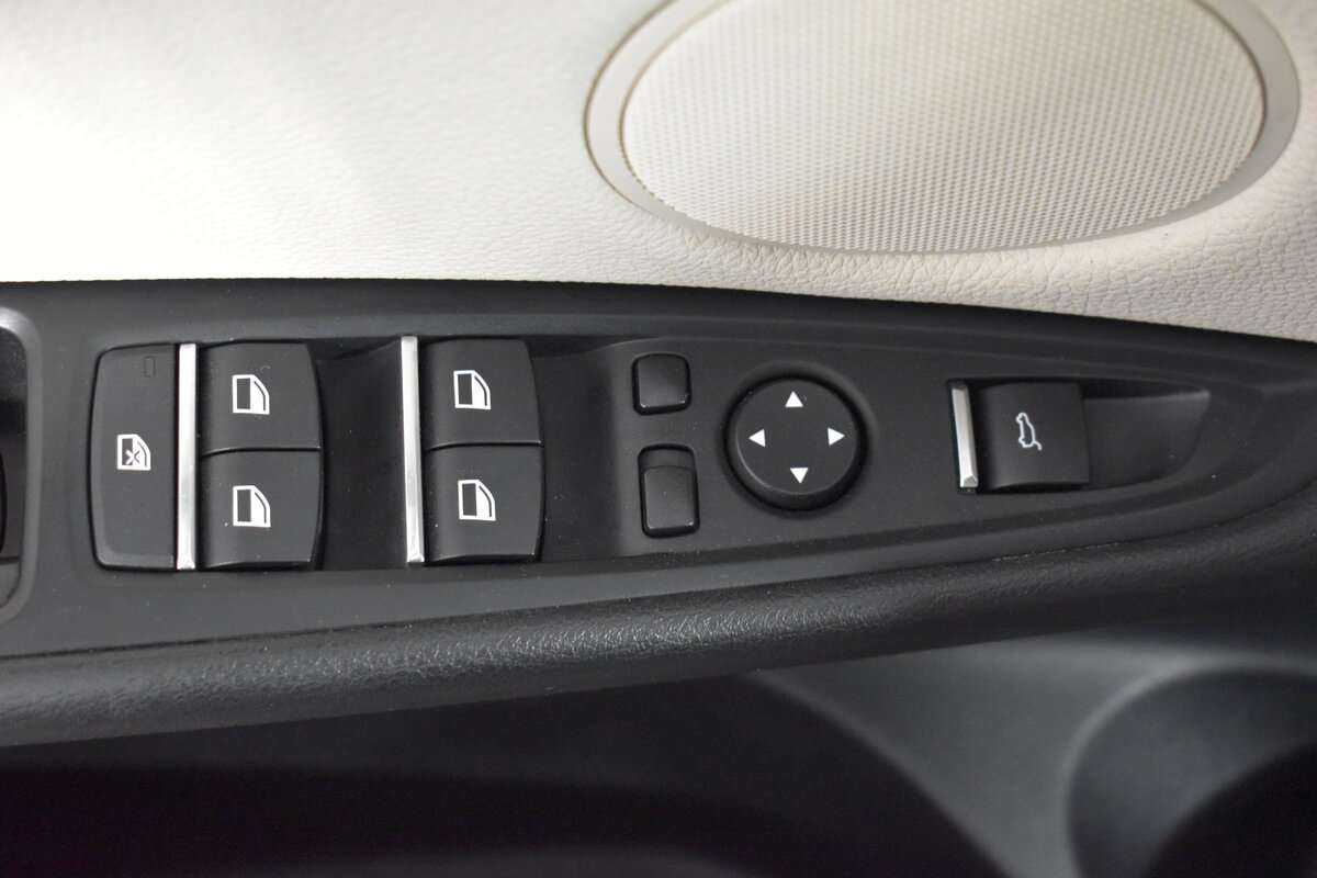 Купить BMW X5 с пробегом. Фото: #21
