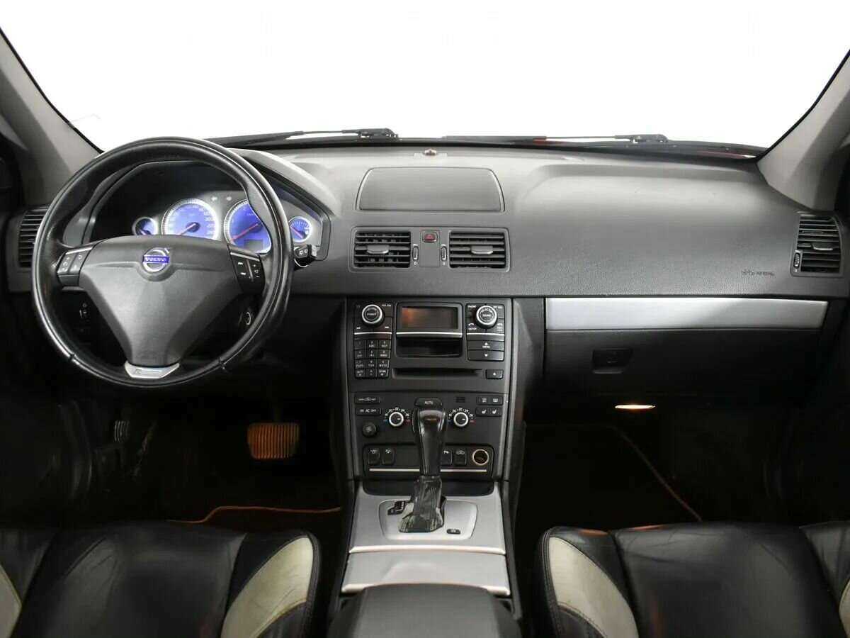 Купить Volvo XC90 с пробегом. Фото: #11